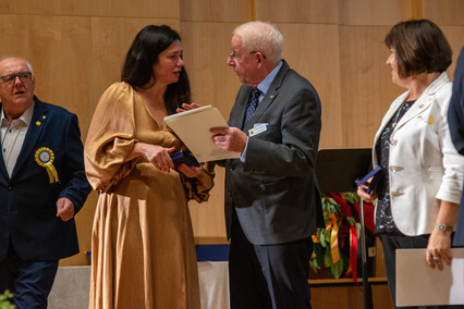 „Z chęci pomagania“