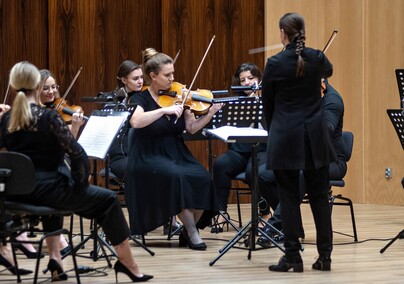 Muzycznym krokiem na zachód