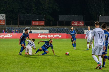 Olimpia blisko wygranej z liderem, skończyło się na podziale punktów