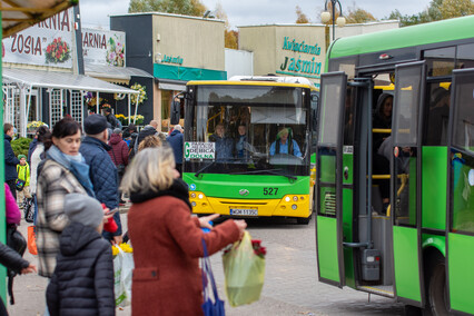 \"Zapalić znicze, pomodlić się, spotkać się z rodziną\"