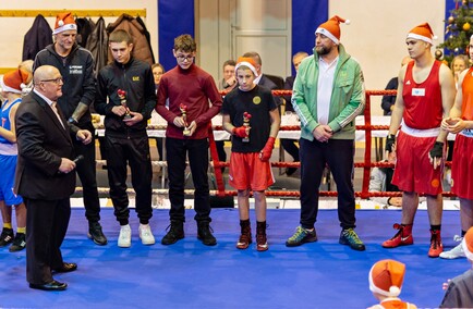 Mikołajkowe pięściarstwo