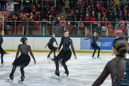 Synchronicznie, efektownie i z gracją