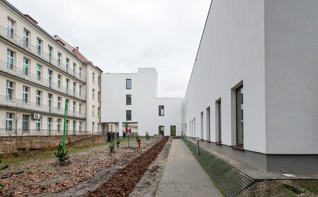 Pięć sal i pięćdziesiąt trzy miliony