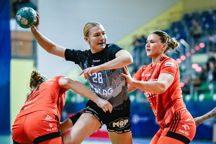 Przegrana Startu z mistrzyniami Polski