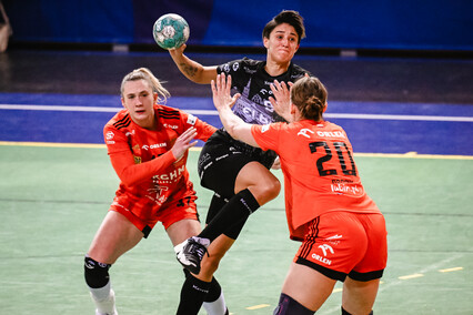 Przegrana Startu z mistrzyniami Polski