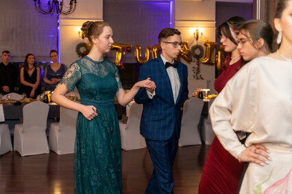 Studniówka Zespołu Szkół Pijarskich. \"To czas zabawy i refleksji\"