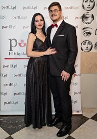 Taki bal jest jeden w życiu. Studniówka ZSTI