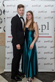 Taki bal jest jeden w życiu. Studniówka ZSTI