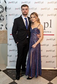 Taki bal jest jeden w życiu. Studniówka ZSTI