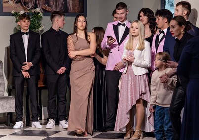 Taki bal jest jeden w życiu. Studniówka ZSTI