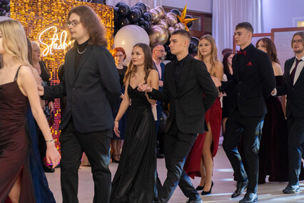 Zabawa I LO sto osiem dni przed maturą