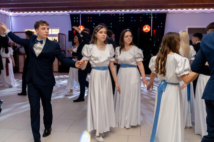 Zabawa I LO sto osiem dni przed maturą