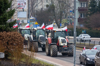 \"Potrzebujemy konkretnych rozwiązań\". Rolnicy protestowali na ulicach Elbląga