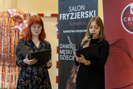 Fryzjerskie „Złote lata Hollywood” w ZSISiU w Elblągu