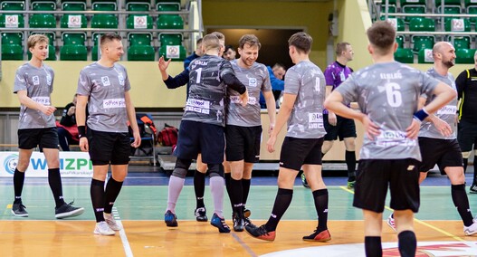 Łatwiej jest grać czy sędziować?