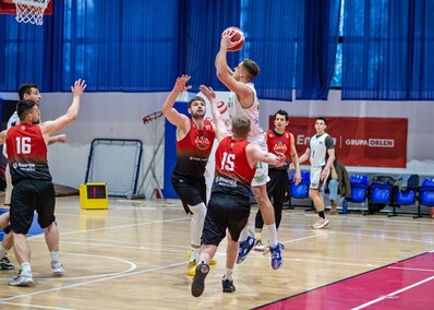 Basketball włącza turbo i odjeżdża