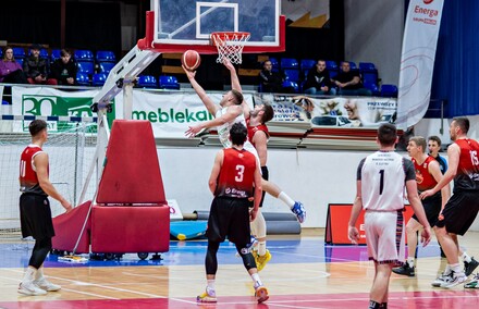 Basketball włącza turbo i odjeżdża