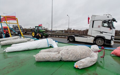 Protest rolników w Elblągu. \"Sprowadzanie towarów z Ukrainy nas rujnuje\"