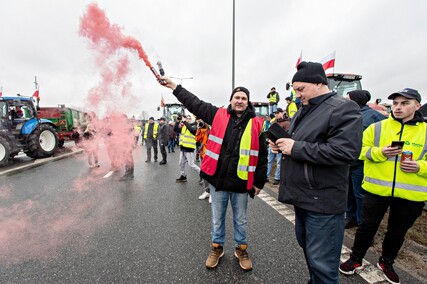 Protest rolników w Elblągu. \"Sprowadzanie towarów z Ukrainy nas rujnuje\"