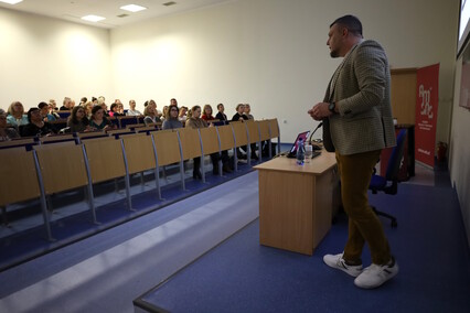 Zachowania ryzykowne dzieci i młodzieży w świecie cyfrowym