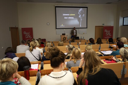 Zachowania ryzykowne dzieci i młodzieży w świecie cyfrowym