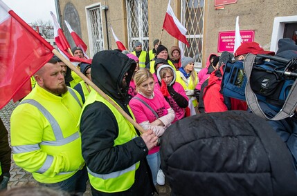 Rolnicy protestowali przed biurami parlamentarzystów. „Zadajemy trudne pytania”