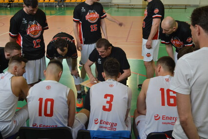 Jak Feniks z popiołów  (korespondencja z Piły) 