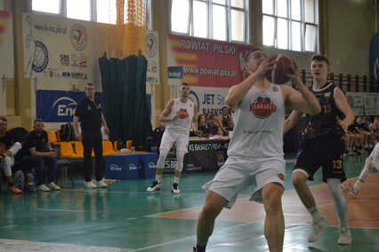 Jak Feniks z popiołów  (korespondencja z Piły) 