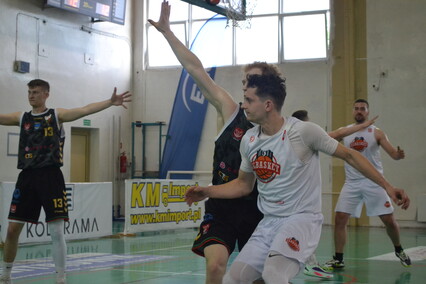 Jak Feniks z popiołów  (korespondencja z Piły) 