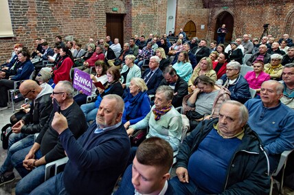 Były wiceminister, były wiceprezydent i emocje na prezydenckiej debacie portElu