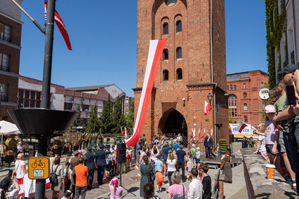 \"Nasze barwy to oznaka wolnego państwa\"