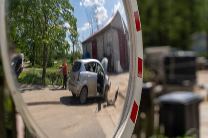 Wyjeżdżała z posesji, doszło do zderzenia