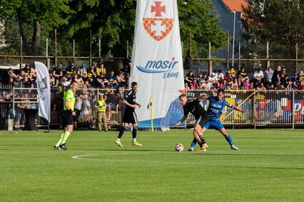 Czarne chmury nad Olimpią