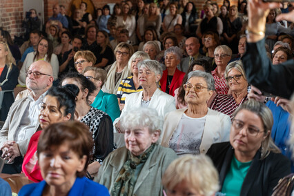 Pod skrzydłami Janusza Korczaka