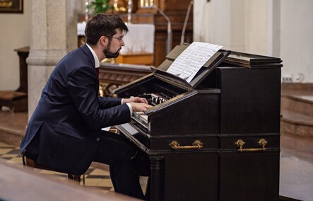 Organy z fisharmonią w parze