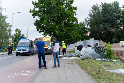 Mustangiem prosto w płot