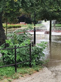 Ulice zamieniły się w potoki  (aktualizacja) 