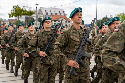 „Od dziecka marzył, by być w wojsku”. Przysięgali na bulwarze