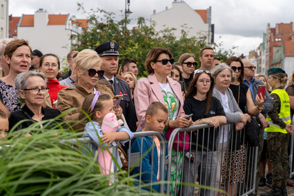 „Od dziecka marzył, by być w wojsku”. Przysięgali na bulwarze