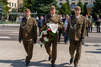 „Krwawy marsz zatrzymany pod Warszawą“