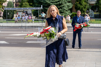 „Krwawy marsz zatrzymany pod Warszawą“