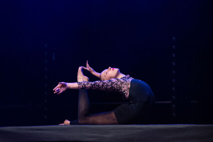 Głodnemu zabawy chleb i muzyka na myśli