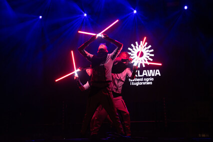 Głodnemu zabawy chleb i muzyka na myśli