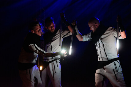 Głodnemu zabawy chleb i muzyka na myśli