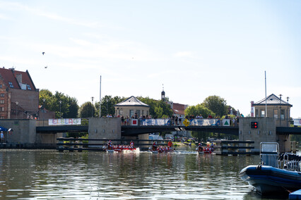 Chleba i igrzysk (na wodzie)