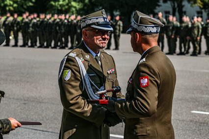 Brygada żegna, brygada wita