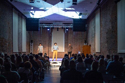 W oparach absurdu z Gombrowiczem, Klancykiem i Suchanow