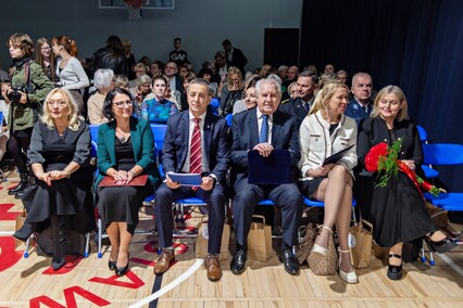 Sześćdziesiąt pięć lat \"szesnastki\"