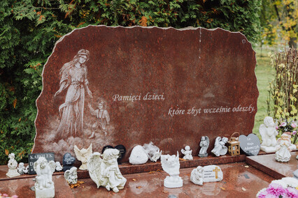 Groby nikomu nieznanych