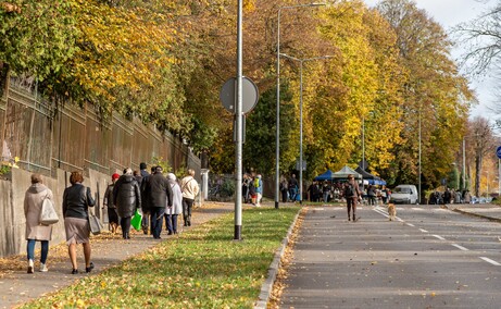 Elblążanie odwiedzają groby bliskich